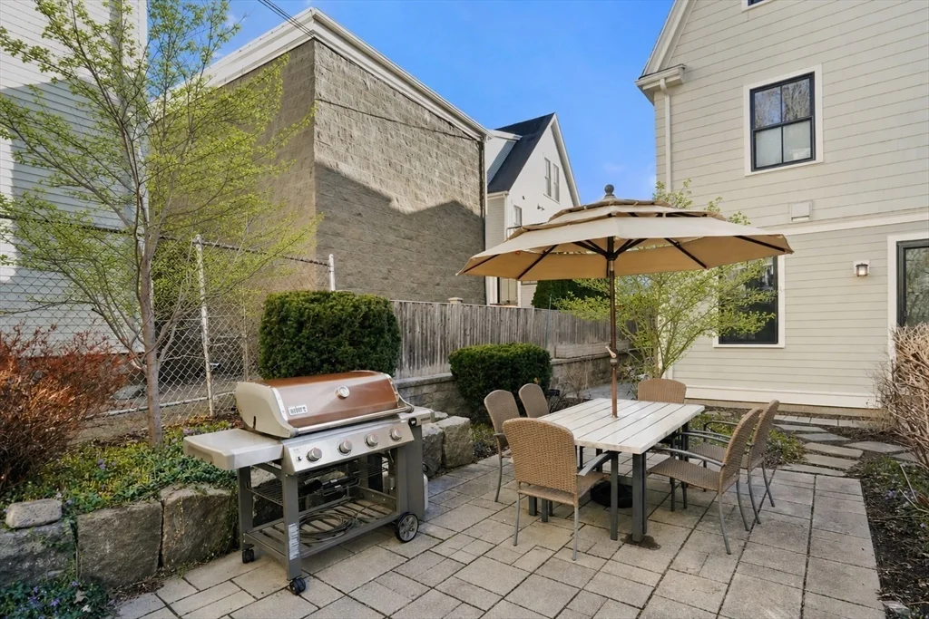 3 bed, 2 bath apartment for rent at 5 Atwood Sq Unit 5, Jamaica Plain — photo 23 of 26