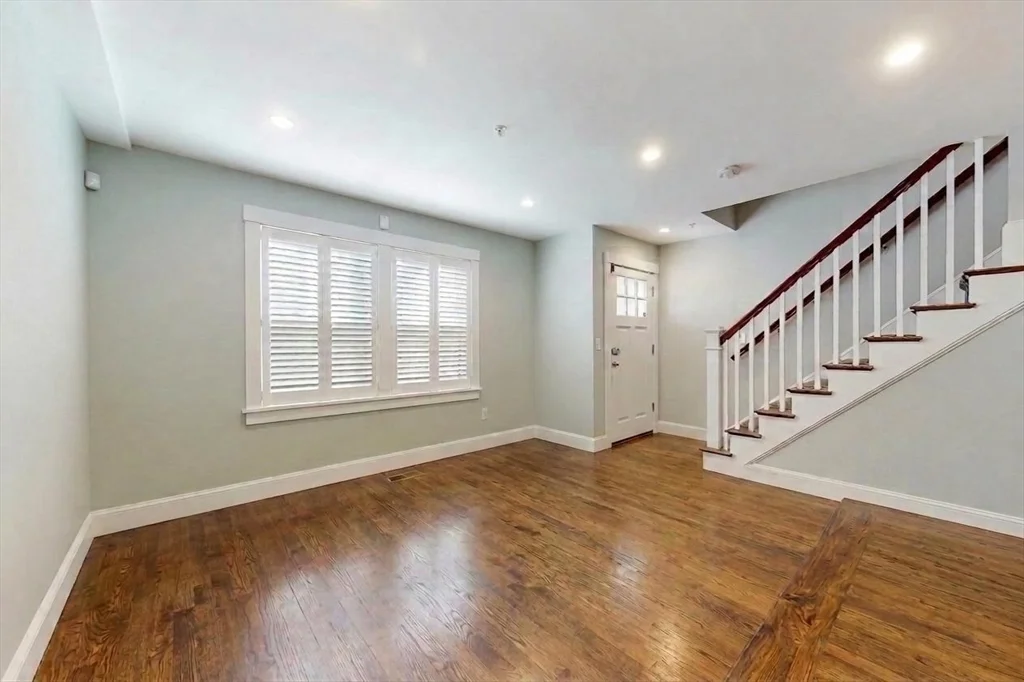 3 bed, 2 bath apartment for rent at 5 Atwood Sq Unit 5, Jamaica Plain — photo 8 of 26