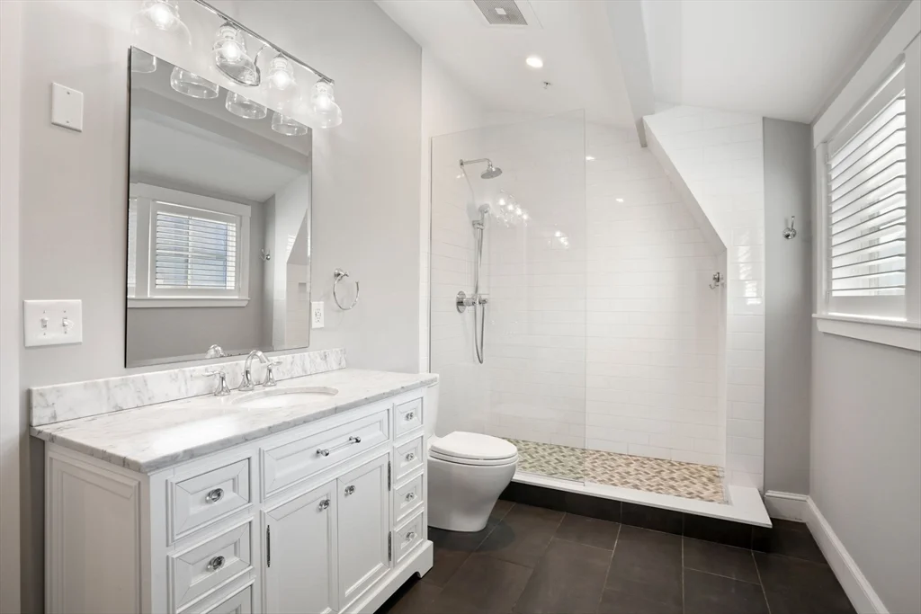 3 bed, 2 bath apartment for rent at 5 Atwood Sq Unit 5, Jamaica Plain — photo 13 of 26