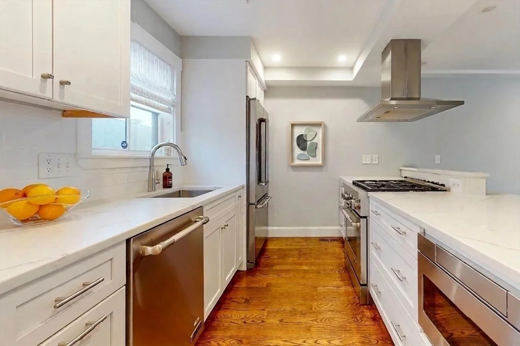 3 bed, 2 bath apartment for rent at 5 Atwood Sq Unit 5, Jamaica Plain — photo 5 of 26