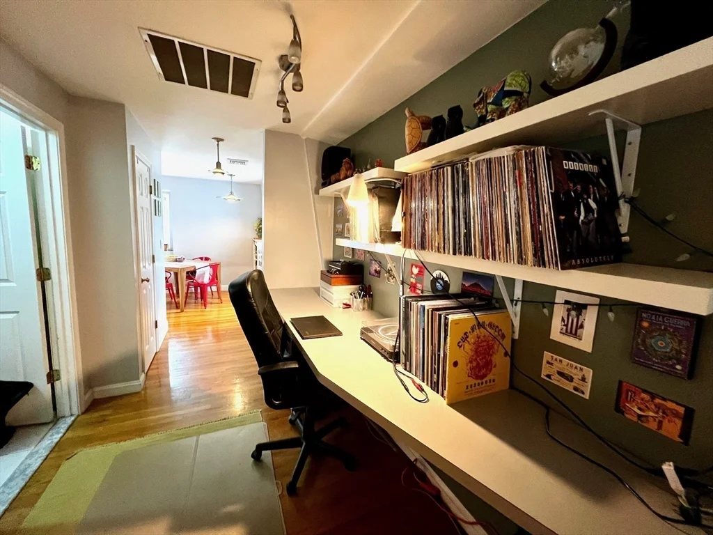 2 bed, 1 bath apartment for rent at 5 Austin Unit 2, East Somerville — photo 8 of 16