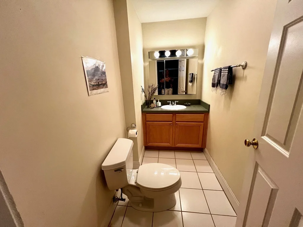 2 bed, 1 bath apartment for rent at 5 Austin Unit 2, East Somerville — photo 14 of 16