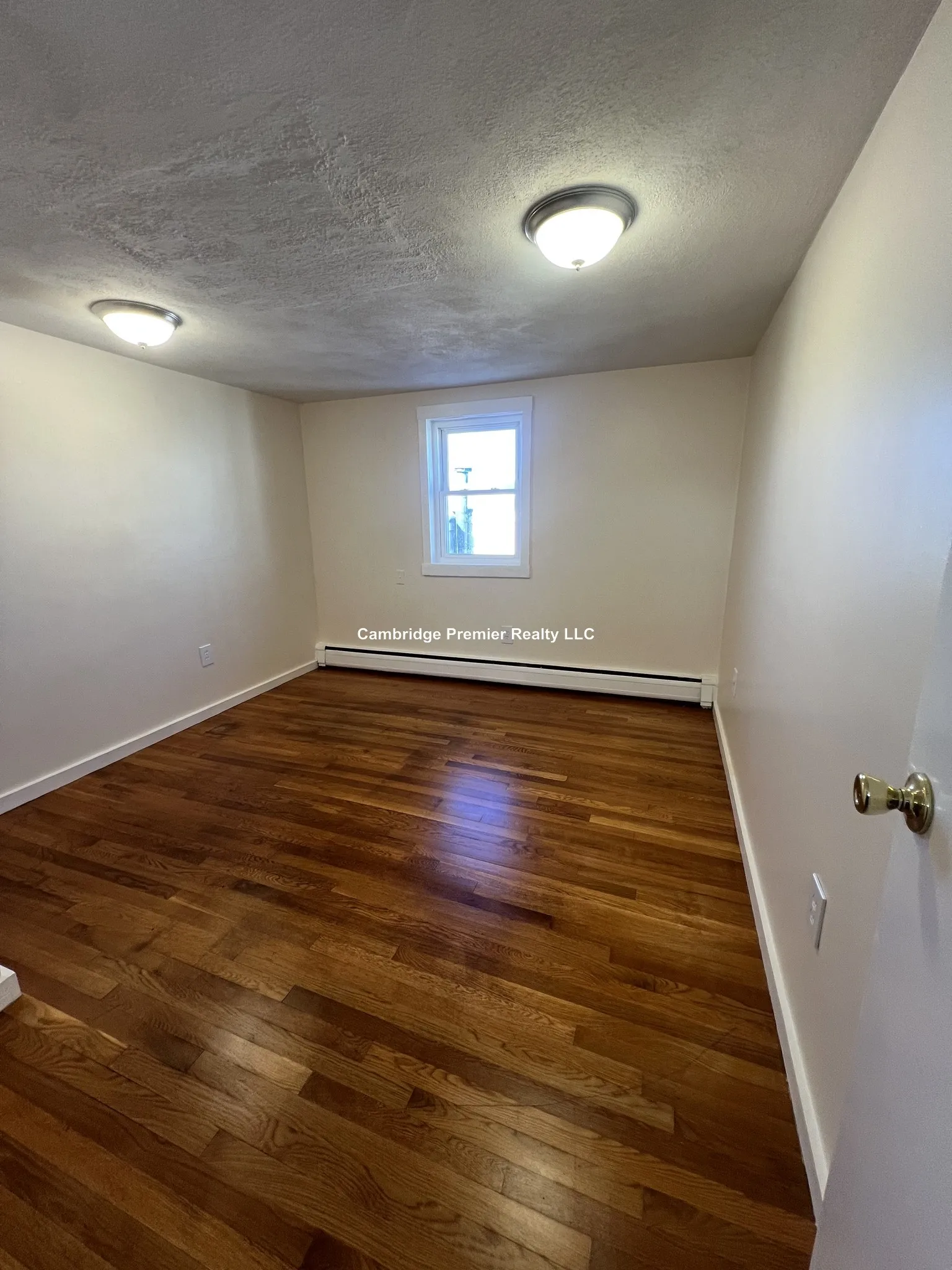 2 bed, 1 bath apartment for rent at 5 Autumn St Unit 3, East Somerville — photo 3 of 11