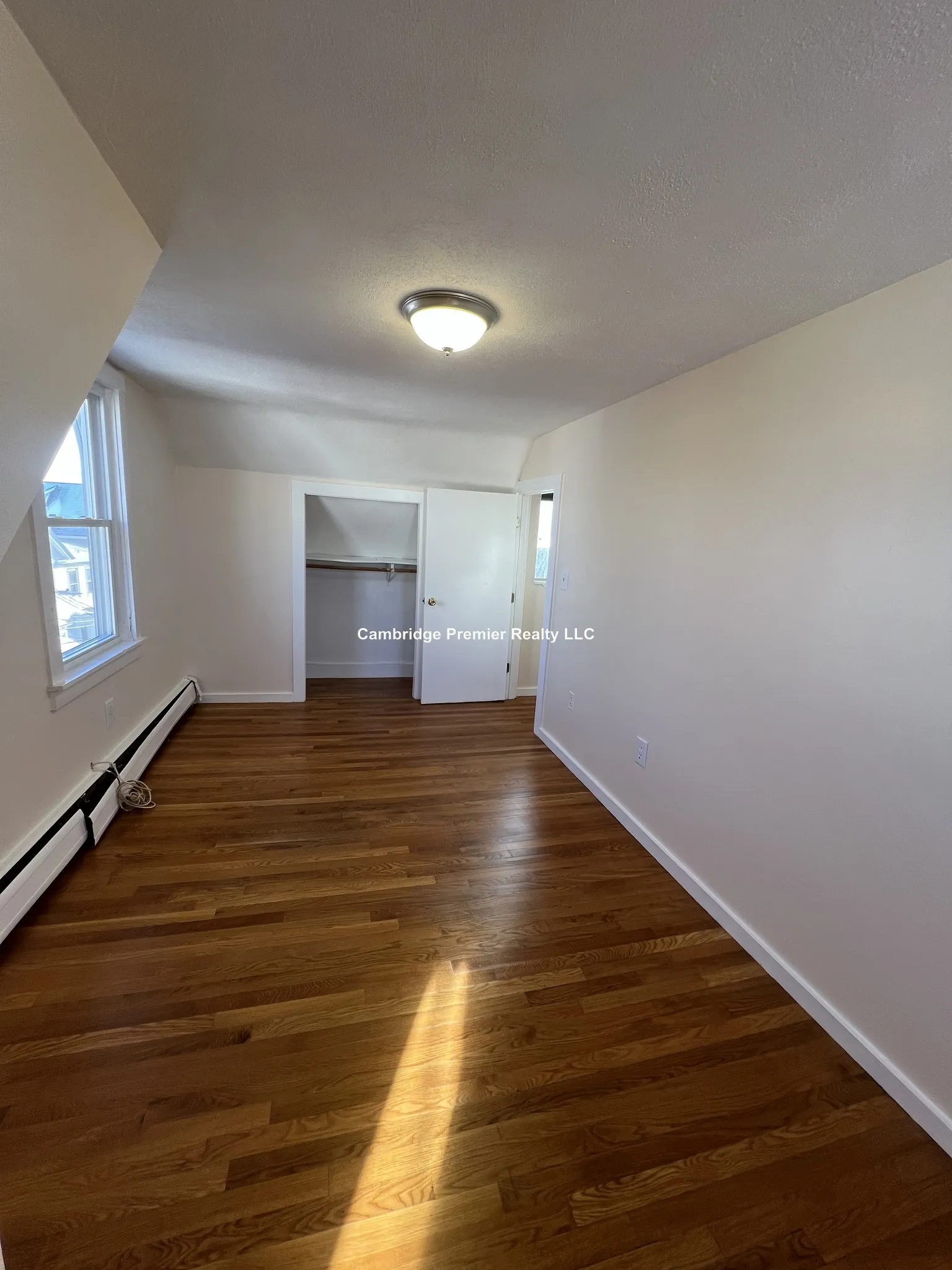 2 bed, 1 bath apartment for rent at 5 Autumn St Unit 3, East Somerville — photo 5 of 11