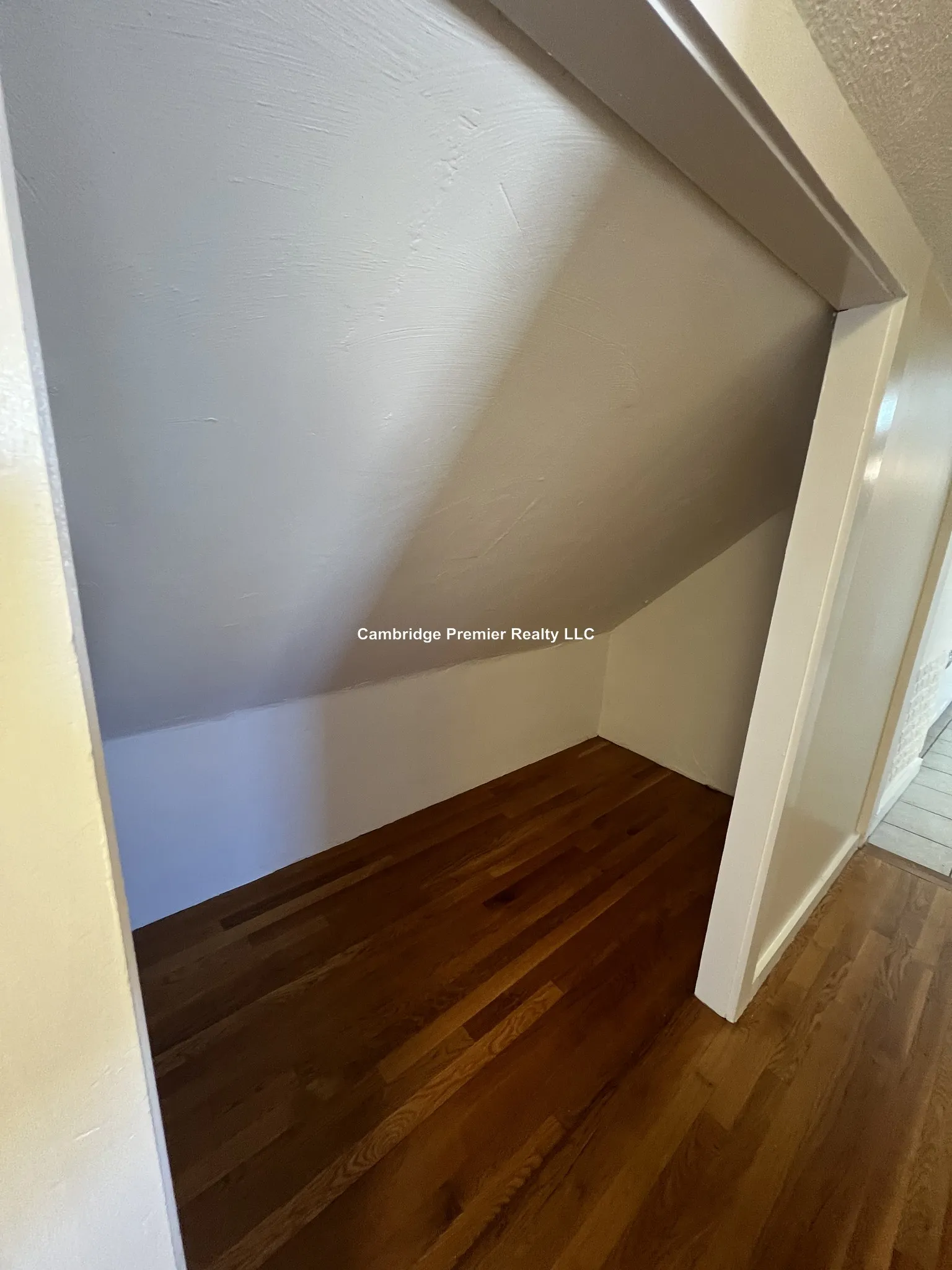 2 bed, 1 bath apartment for rent at 5 Autumn St Unit 3, East Somerville — photo 6 of 11