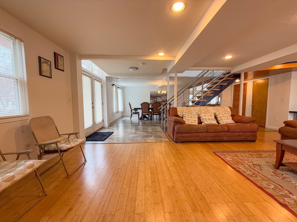 3 bed, 2 bath apartment for rent at 5 Avondale Ave Unit 5, Billerica — photo 24 of 42