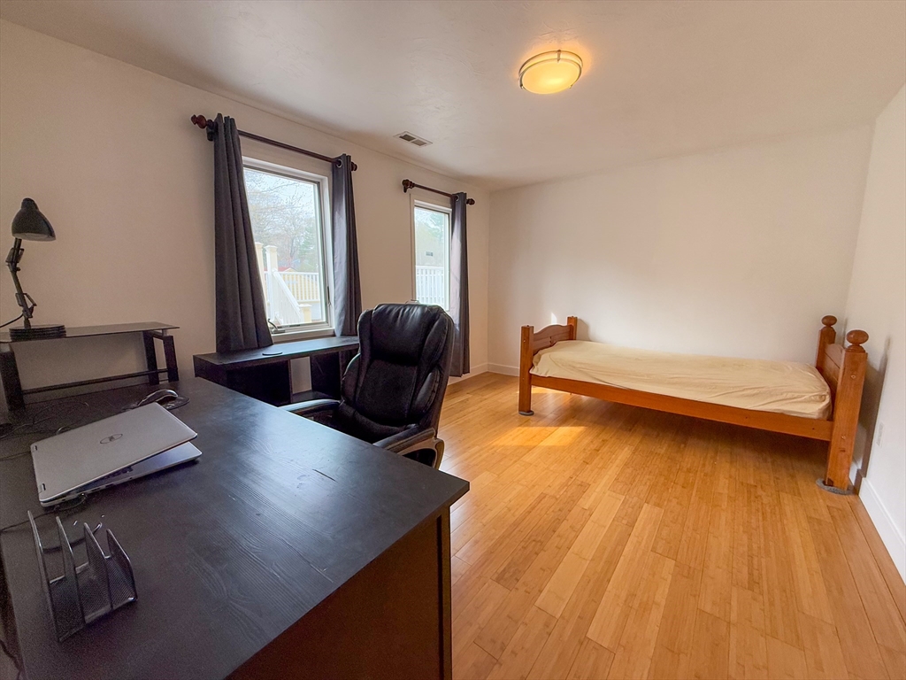 3 bed, 2 bath apartment for rent at 5 Avondale Ave Unit 5, Billerica — photo 34 of 42