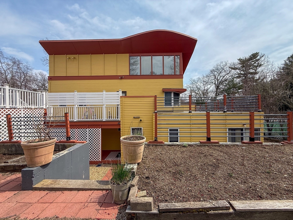 3 bed, 2 bath apartment for rent at 5 Avondale Ave Unit 5, Billerica — photo 1 of 42