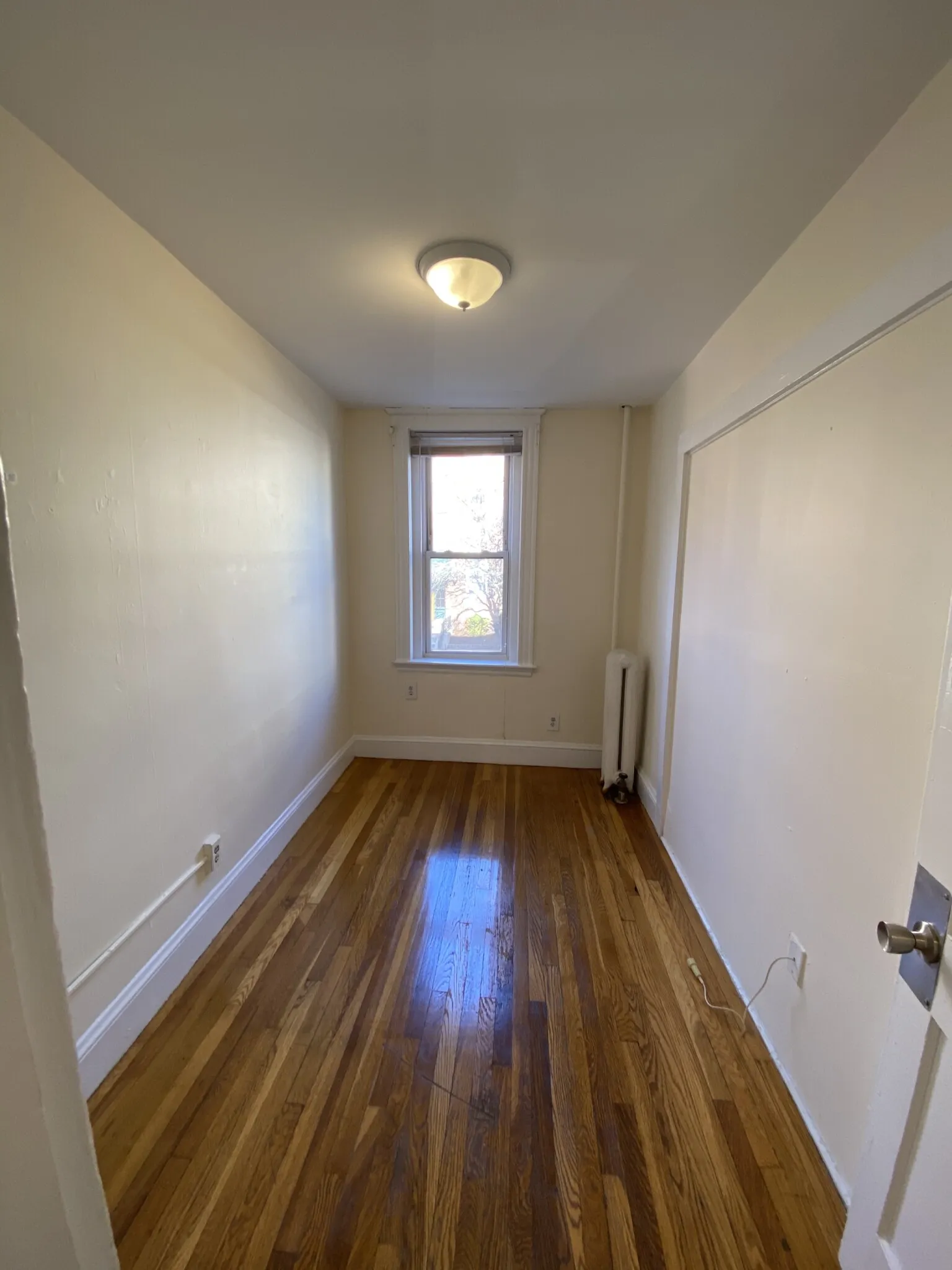 1 bed, 1 bath apartment for rent at 5 Barrows Unit 1, Allston — photo 6 of 8