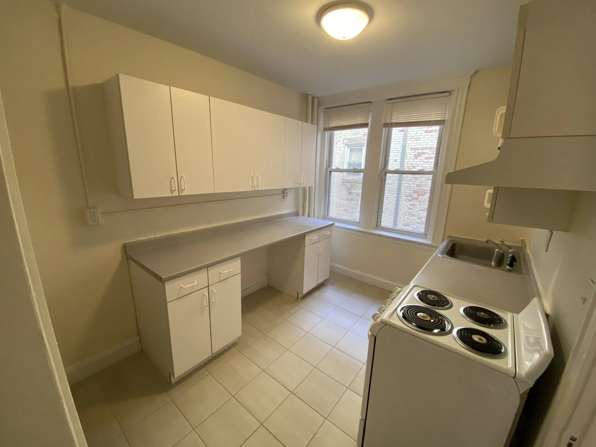 1 bed, 1 bath apartment for rent at 5 Barrows Unit 1, Allston