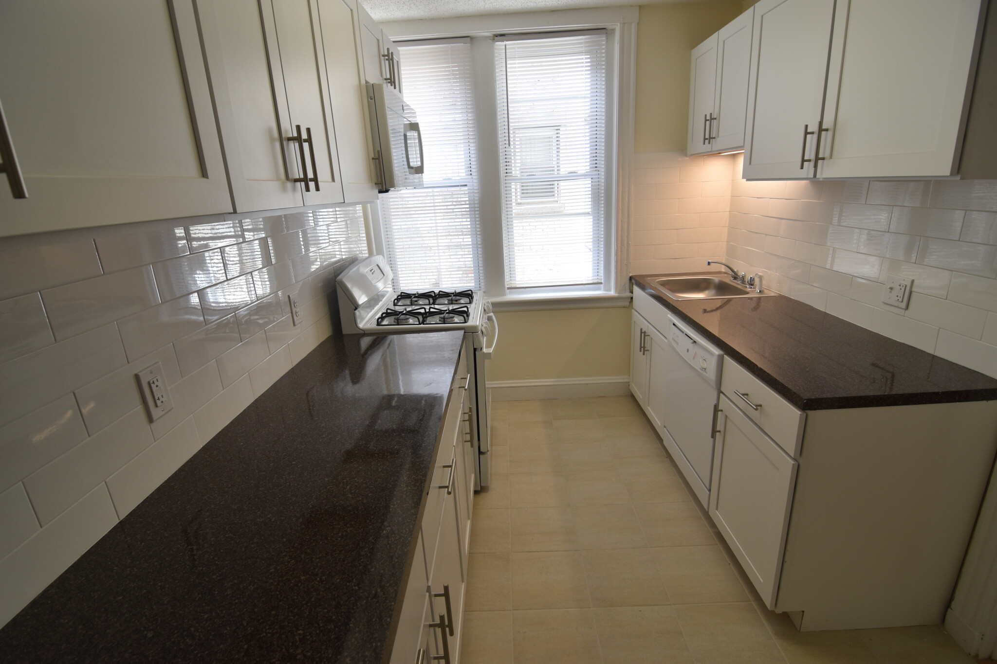 1 bed, 1 bath apartment for rent at 5 Barrows Unit 4, Allston — photo 2 of 7