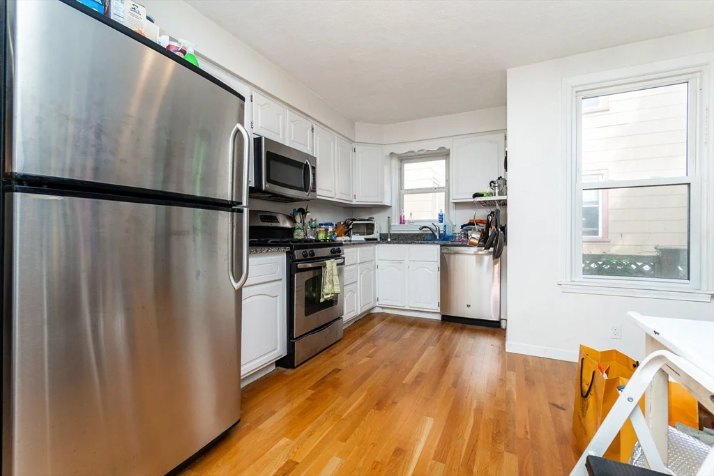 2 bed, 1 bath apartment for rent at 5 Beacon St Unit 1, Union Square — photo 8 of 20