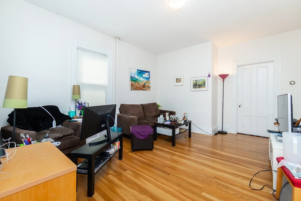 2 bed, 1 bath apartment for rent at 5 Beacon St Unit 1, Union Square — photo 7 of 20