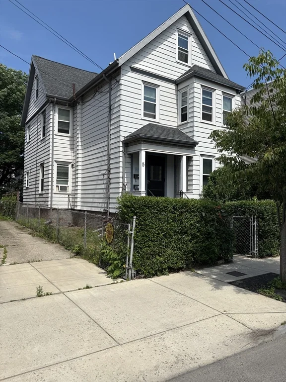 2 bed, 1 bath apartment for rent at 5 Beacon St Unit 1, Union Square — photo 1 of 20