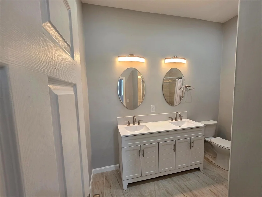 2 bed, 1 bath apartment for rent at 5 Beacon St Unit 7, Clinton — photo 11 of 14