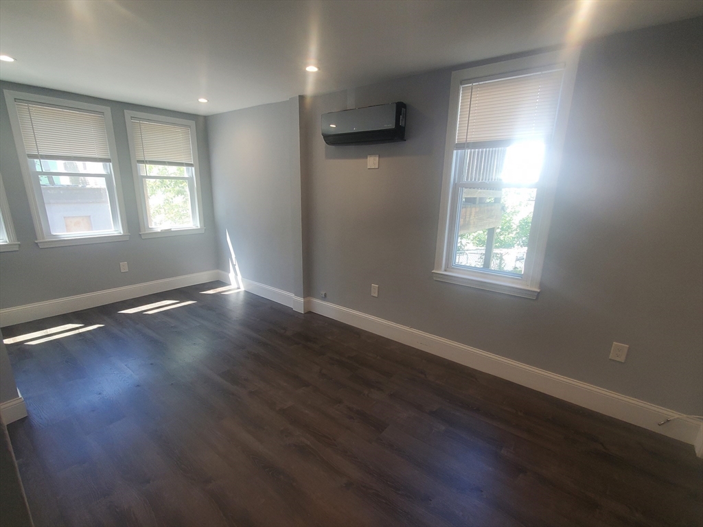 1 bed, 1 bath apartment for rent at 5 Beale St Unit 2, Dorchester — photo 7 of 14