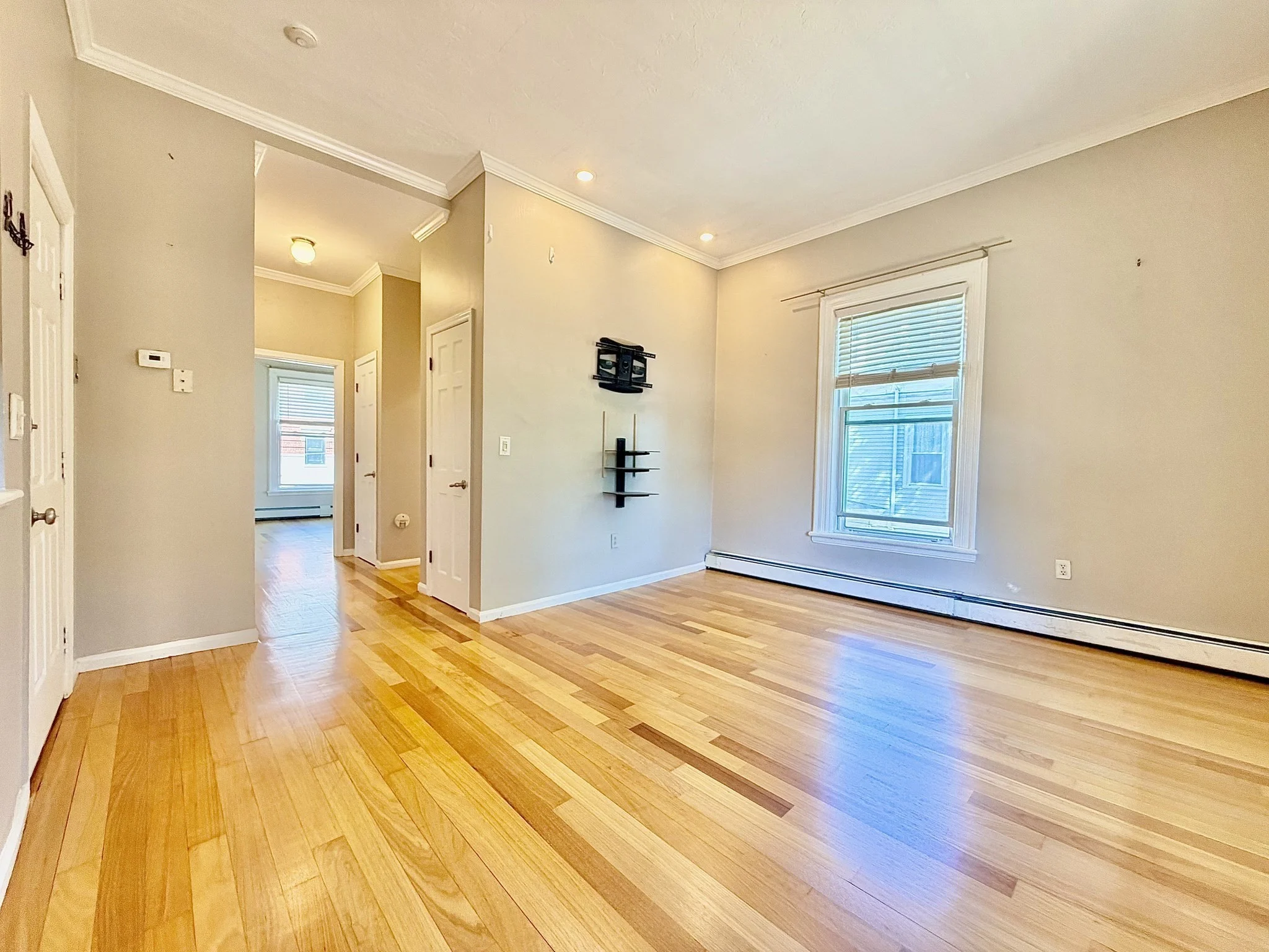1 bed, 1 bath apartment for rent at 5 Beale St Unit 3, Dorchester — photo 5 of 12