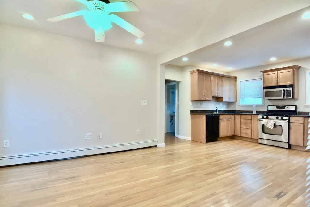 2 bed, 1 bath apartment for rent at 5 Bearse Ave Unit 1, Dorchester — photo 4 of 23