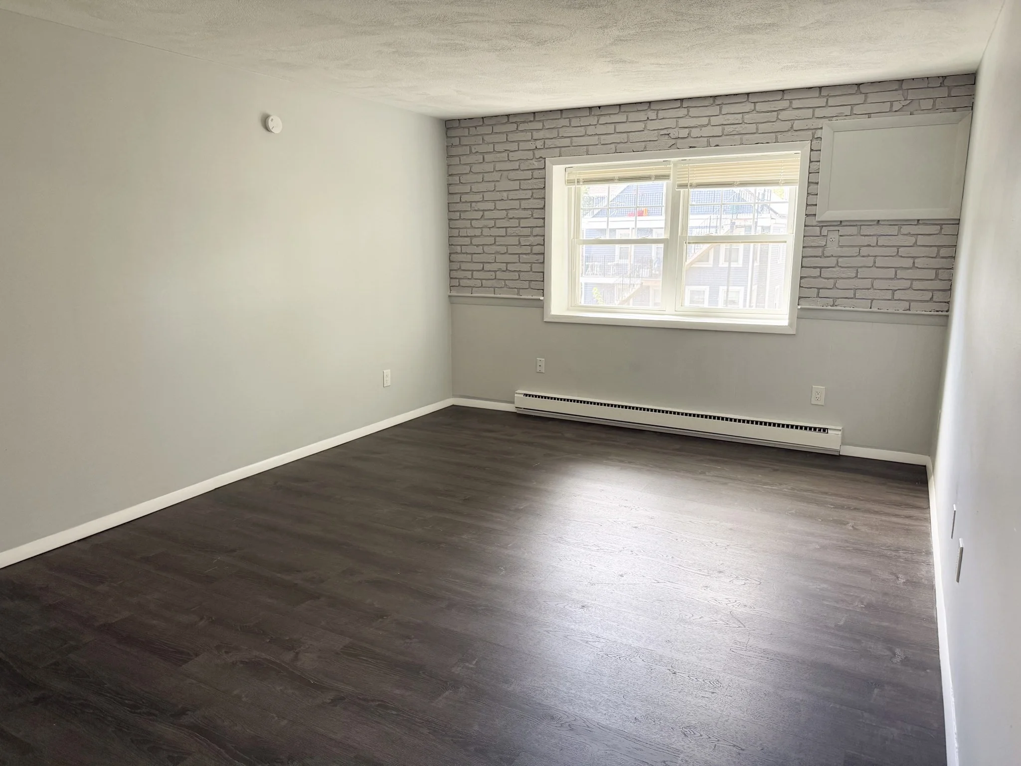 1 bed, 1 bath apartment for rent at 5 Beaver Park Rd Unit 11, Framingham — photo 2 of 6
