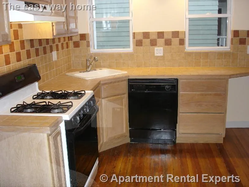 2 bed, 1 bath apartment for rent at 5 Belmont Sq Unit 2, Spring Hill
