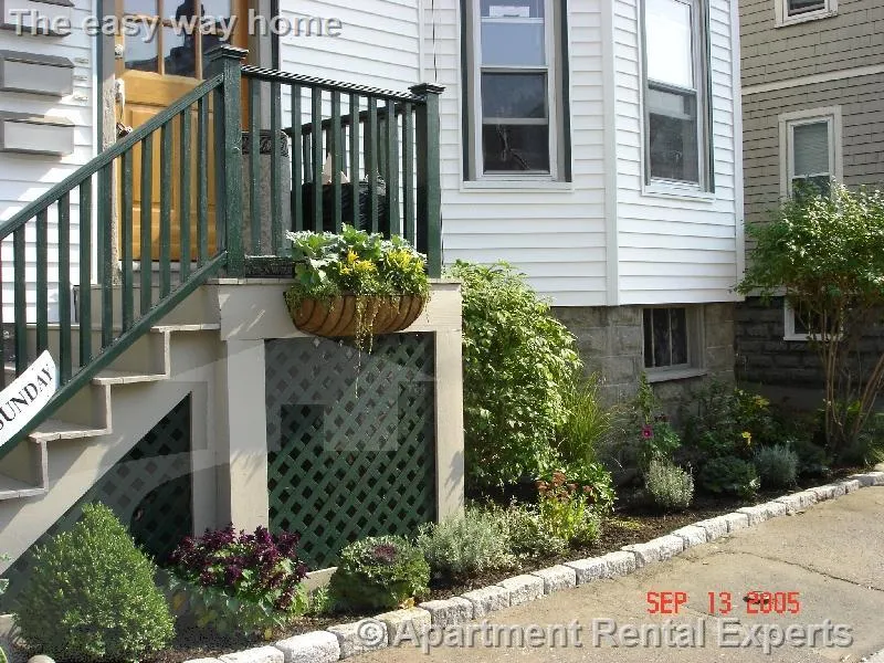 2 bed, 1 bath apartment for rent at 5 Belmont Sq Unit 2, Spring Hill — photo 5 of 6