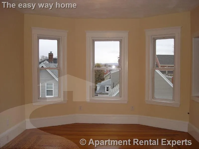 2 bed, 1 bath apartment for rent at 5 Belmont Sq Unit 2, Spring Hill — photo 2 of 6