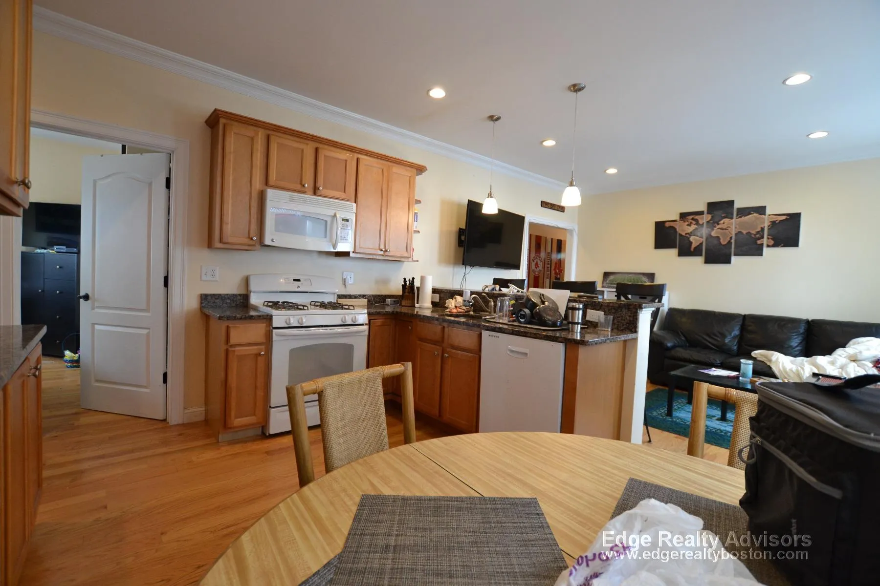 3 bed, 1 bath apartment for rent at 5 Benson St Unit 1, Brighton — photo 8 of 13