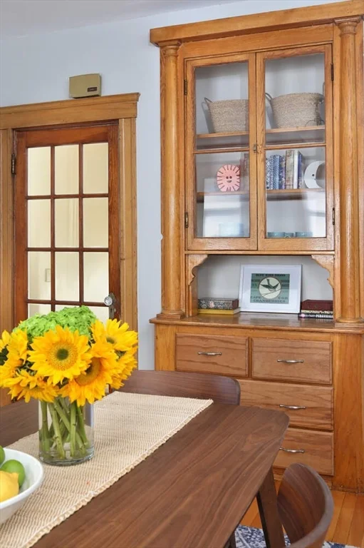 3 bed, 1 bath apartment for rent at 5 Benton Rd Unit 2, Tufts University — photo 2 of 19