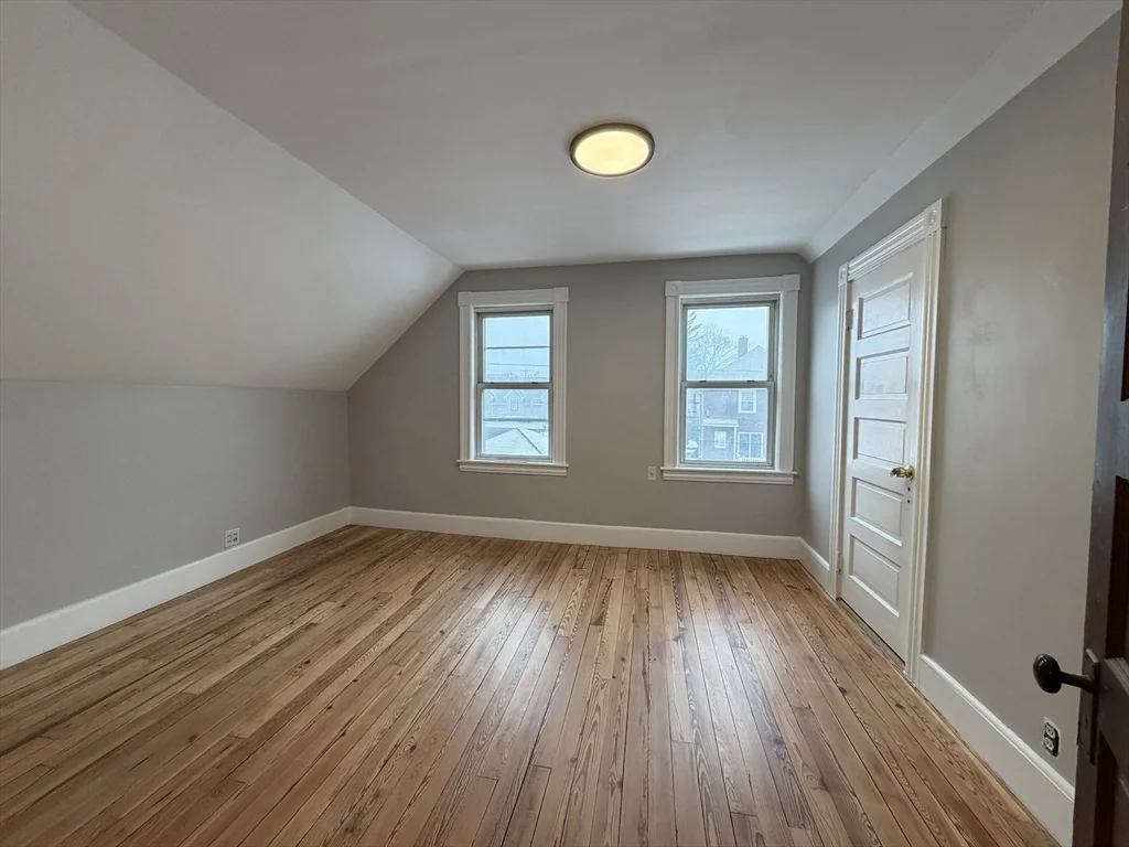 3 bed, 1 bath apartment for rent at 5 Blair Ct Unit 1, Lynn — photo 5 of 18