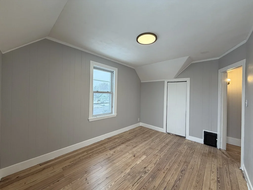 3 bed, 1 bath apartment for rent at 5 Blair Ct Unit 1, Lynn — photo 8 of 18