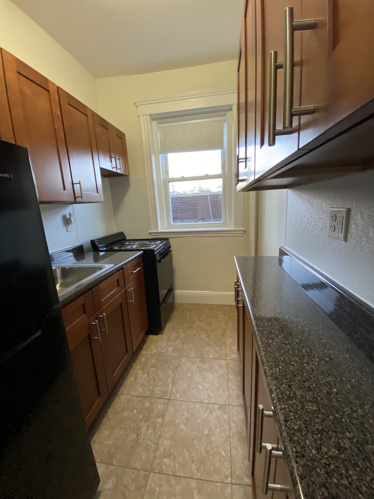 Studio bed, 1 bath apartment for rent at 5 Boylston St Unit 5, Jamaica Plain — photo 3 of 15