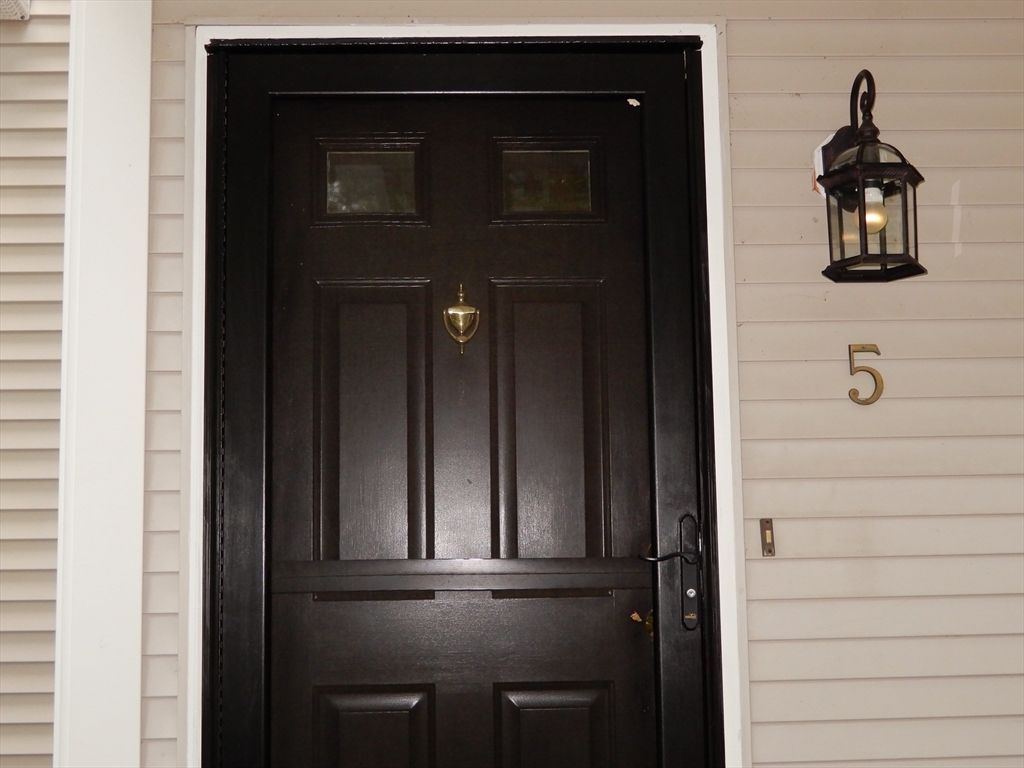 2 bed, 1 bath apartment for rent at 5 Bradshaw Ln Unit 1, Foxborough — photo 31 of 32