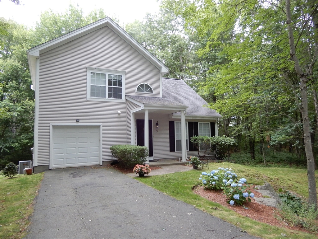 2 bed, 1 bath apartment for rent at 5 Bradshaw Ln Unit 1, Foxborough — photo 29 of 32