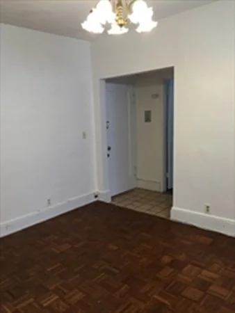 1 bed, 1 bath apartment for rent at 5 Braemore Rd Unit 10, Brighton