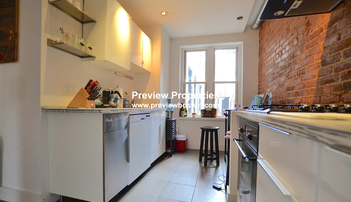 1 bed, 1 bath apartment for rent at 5 Braemore Rd Unit 17A, Brighton — photo 2 of 15