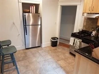 1 bed, 1 bath apartment for rent at 5 Braemore Rd Unit 7, Brighton — photo 5 of 8