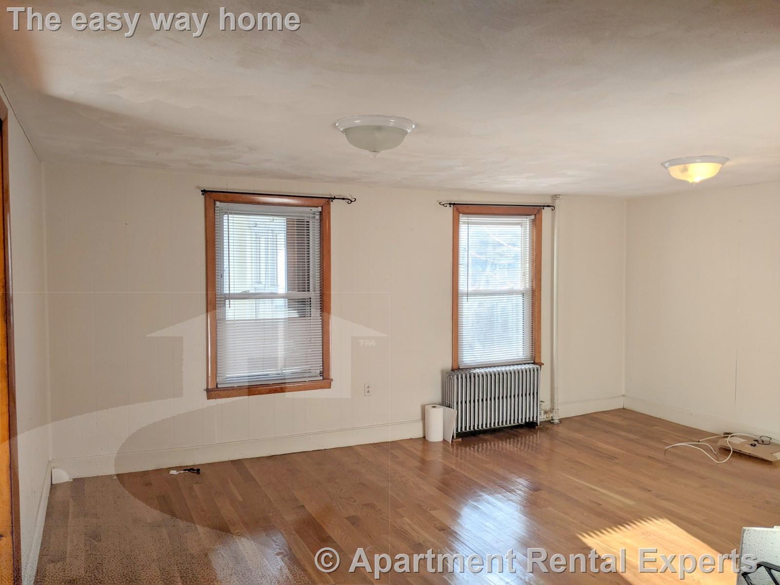 3 bed, 2 bath apartment for rent at 5 Brook St Unit 2, East Somerville — photo 4 of 28