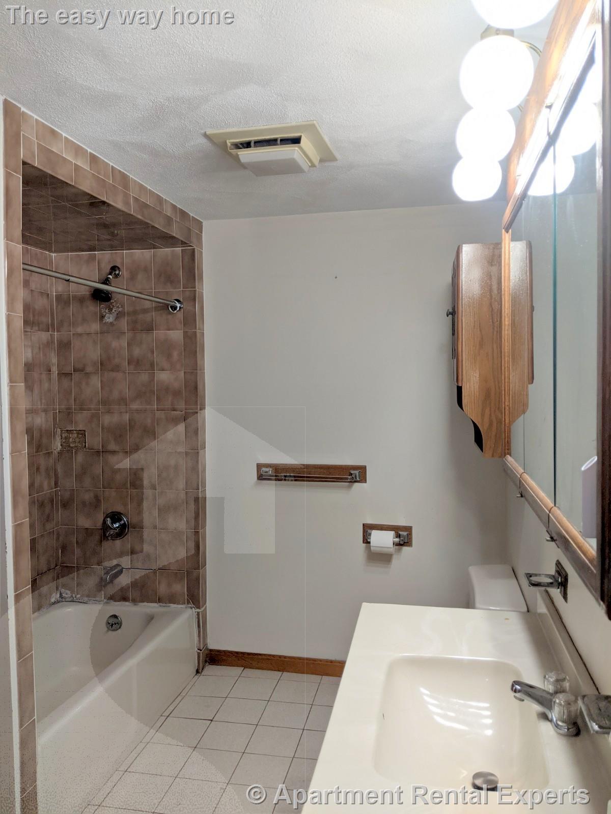3 bed, 2 bath apartment for rent at 5 Brook St Unit 2, East Somerville — photo 10 of 28