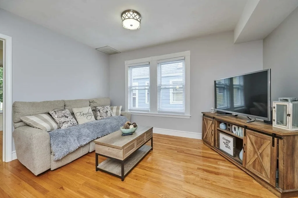 3 bed, 2 bath apartment for rent at 5 Brookvale St Unit upper unit, Boston — photo 5 of 14