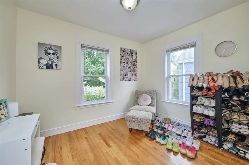 3 bed, 2 bath apartment for rent at 5 Brookvale St Unit upper unit, Boston — photo 6 of 14
