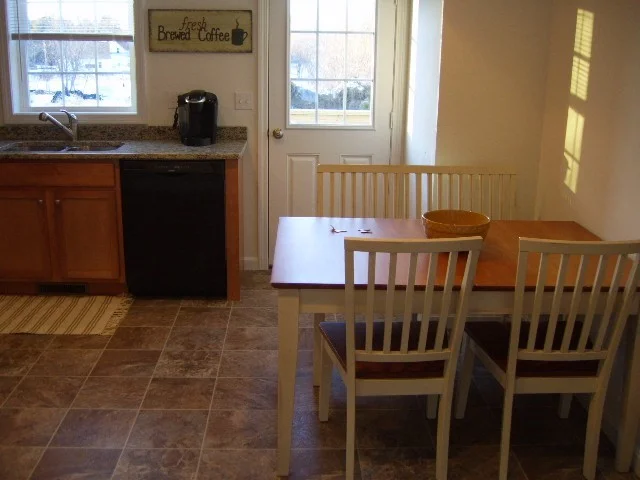 2 bed, 1 bath apartment for rent at 5 Bufton Farm Rd Unit 7, Clinton — photo 5 of 25