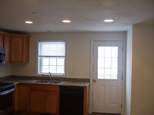 2 bed, 1 bath apartment for rent at 5 Bufton Farm Rd Unit 7, Clinton — photo 22 of 22