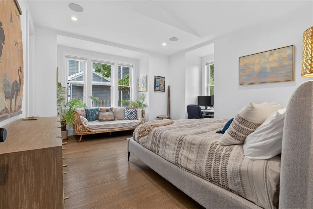 3 bed, 3 bath apartment for rent at 5 Caspian Way Unit 2, Dorchester — photo 15 of 25
