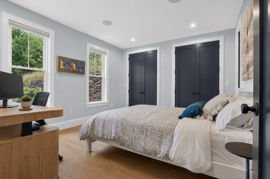 3 bed, 3 bath apartment for rent at 5 Caspian Way Unit 2, Dorchester — photo 10 of 25