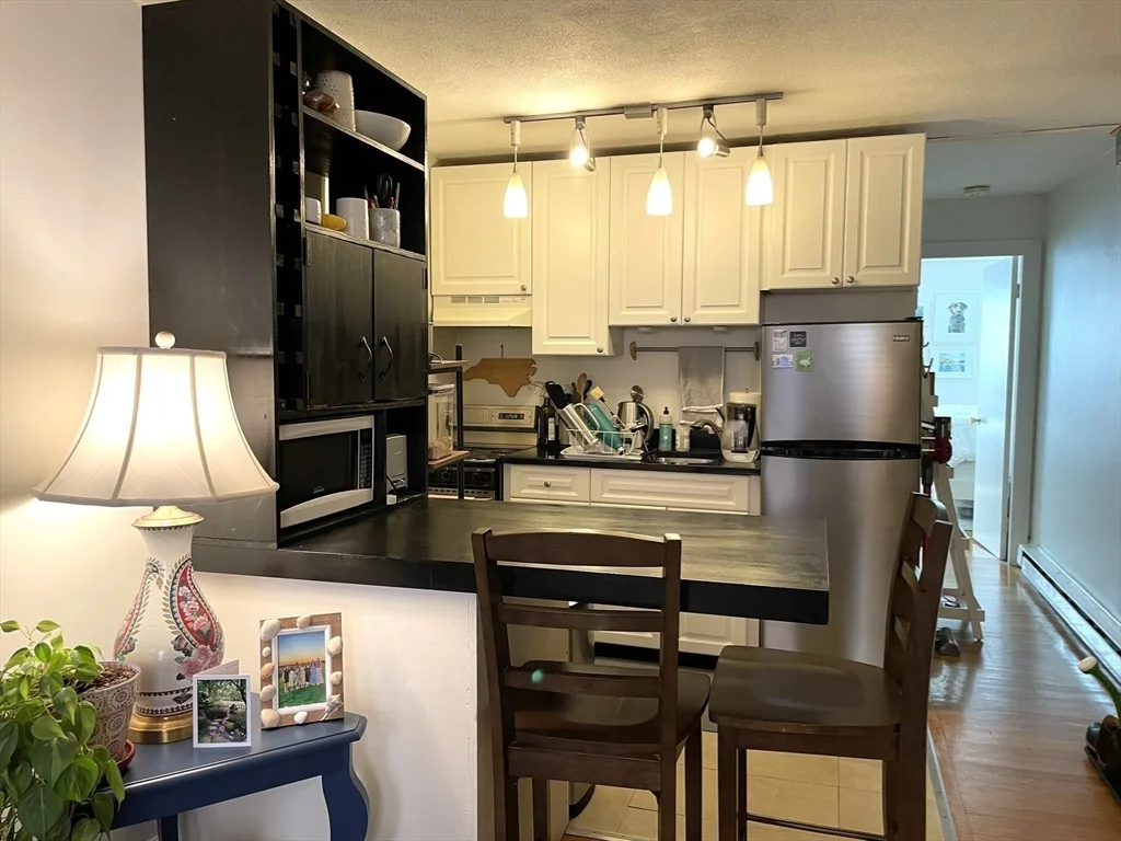 1 bed, 1 bath apartment for rent at 5 Cazenove Unit 1, South End — photo 6 of 18