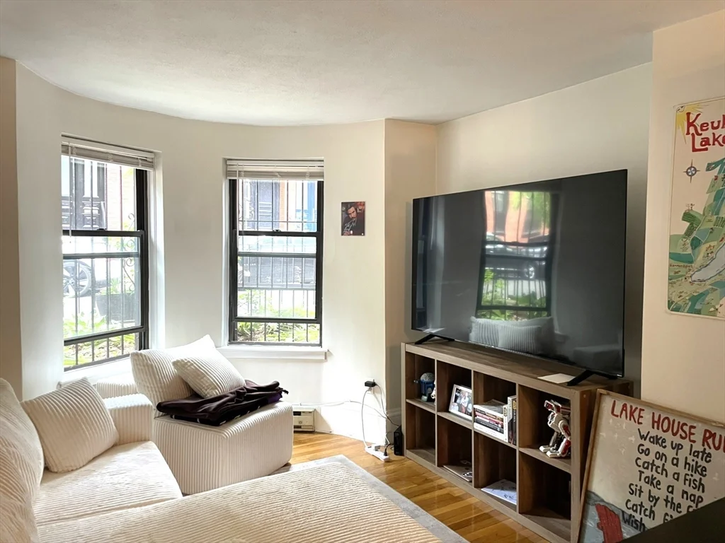 1 bed, 1 bath apartment for rent at 5 Cazenove Unit 1, South End — photo 2 of 18