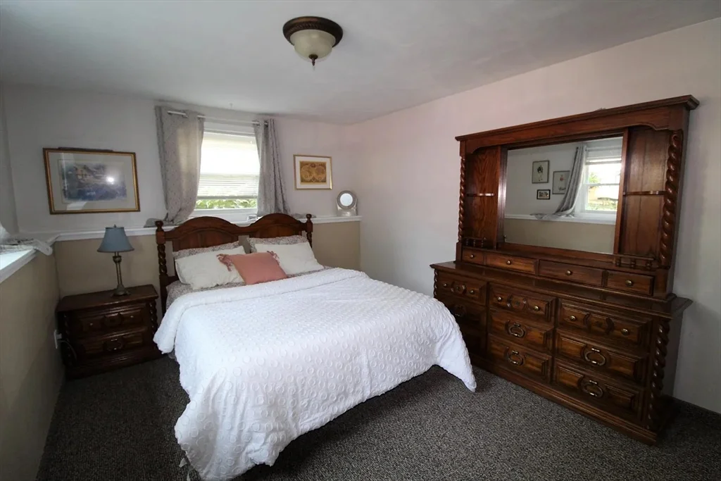 2 bed, 1 bath apartment for rent at 5 Chambers Unit 1, Worcester — photo 6 of 9