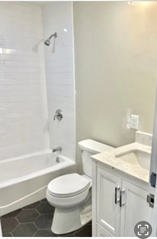 2 bed, 1 bath apartment for rent at 5 Chapel Hill Unit 12, Plymouth — photo 8 of 11