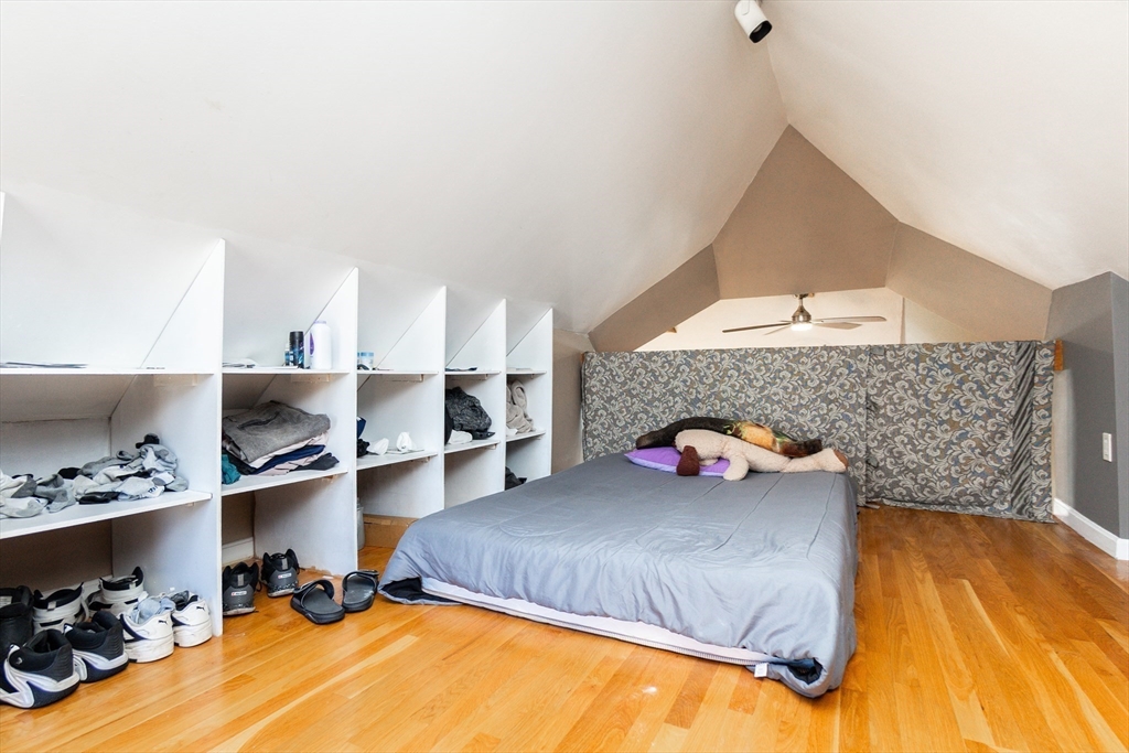 2 bed, 1 bath apartment for rent at 5 Charles St Unit 2, Winthrop — photo 11 of 14