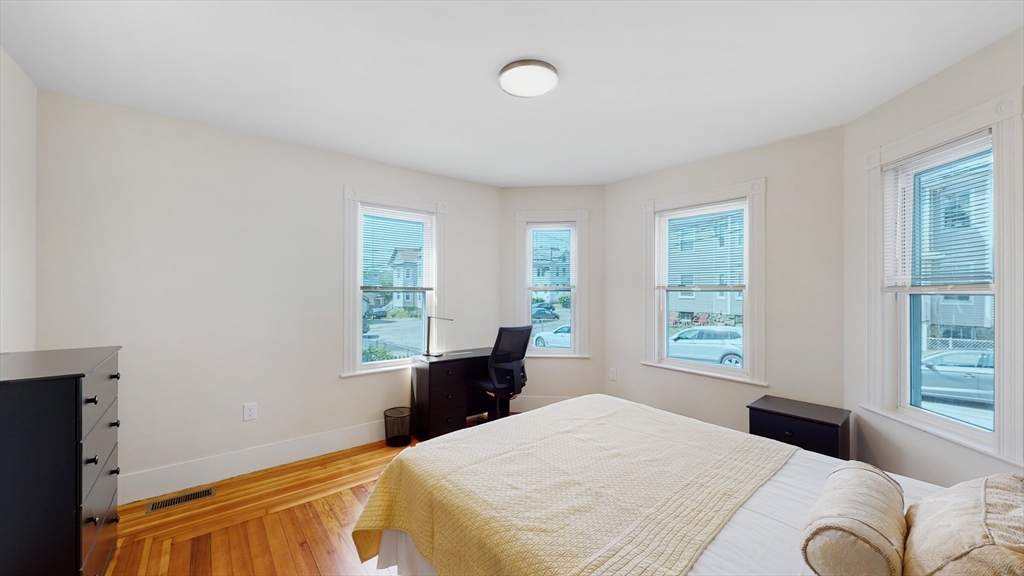 4 bed, 2 bath apartment for rent at 5 Chester Ave Unit 1, Waltham — photo 9 of 14